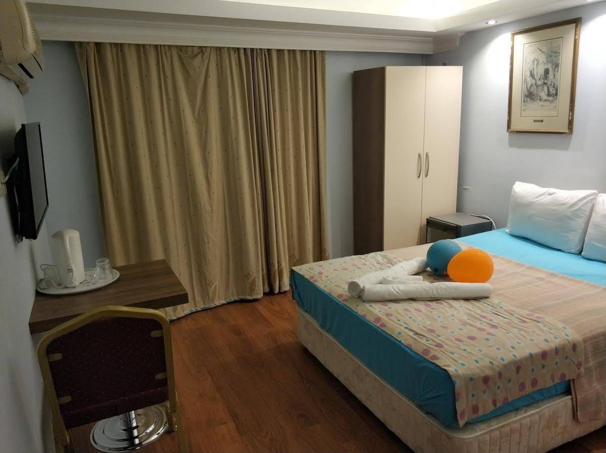 Otel Gvar Old Town 3*